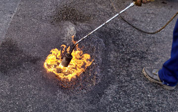 Tregyddulan flat roofing repairs